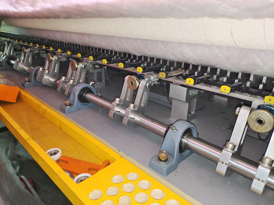 210M/H 産業用ベッドカバー ロックシッチ クイルト用のクイルト 商用タイプ
