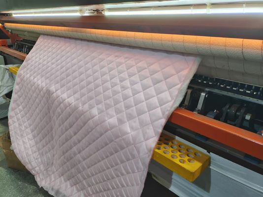 128インチマルチニードルクイルトング機器 1400rpmのスピードでベッド用製品