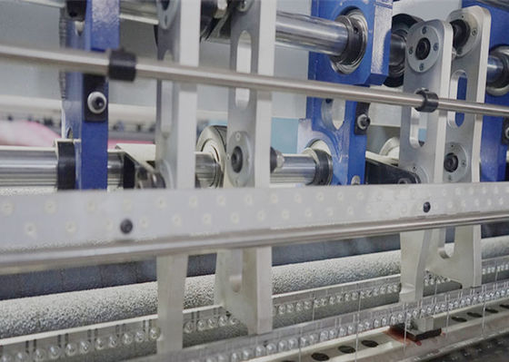 240M/H 産業用ロック縫い コンピュータ化衣料品製造機械